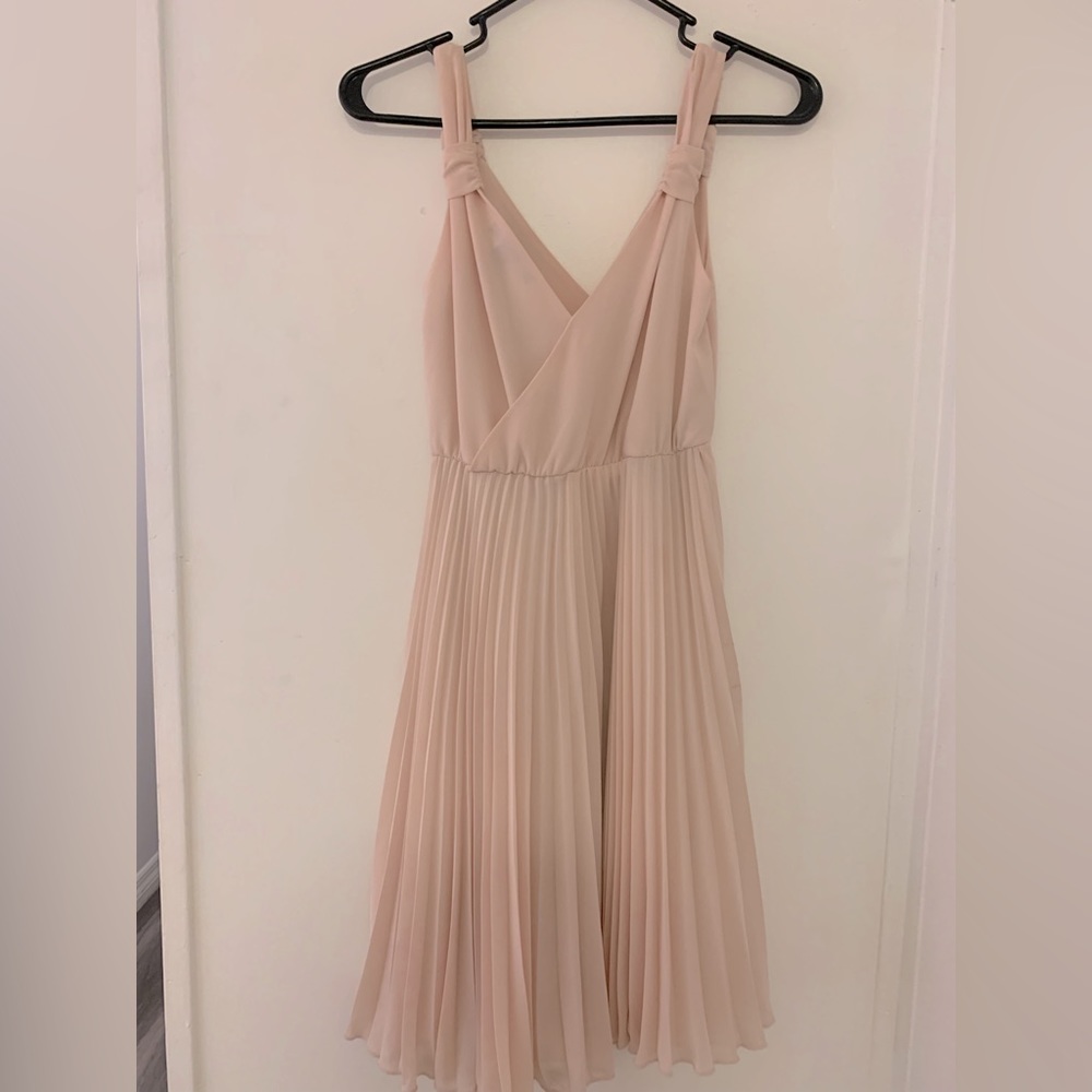 Forever 21 dress. Size small. Mauve pink color